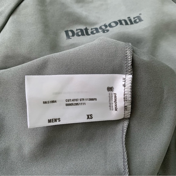 Patagonia Performance Base Layer Capilene Crew Top sz XS - Picture 8 of 8